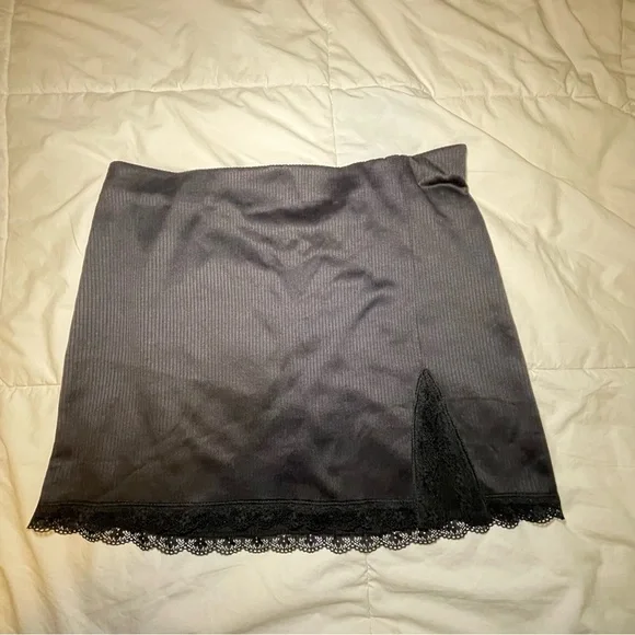 Elastic Black stretch Lace Trim Mini Skirt size L - Picture 4 of 11